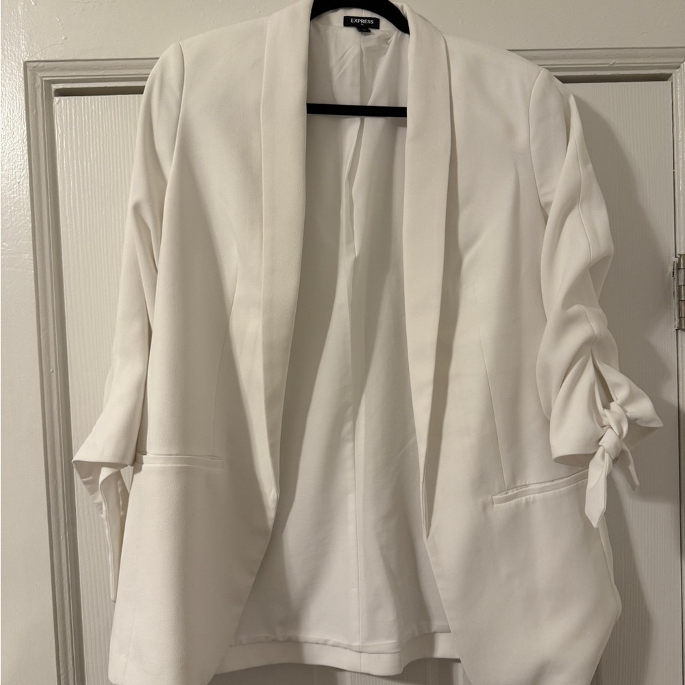 Express Cream Women's Blazer with Ruched Sleeves